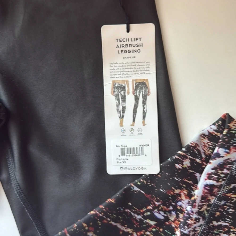 Alo Yoga Airbrush City Lights Leggings
